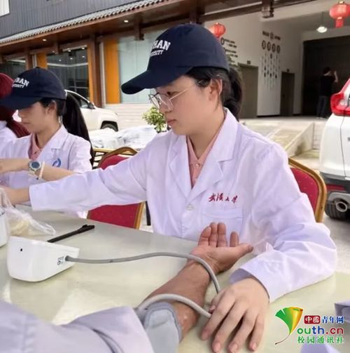 用專業知識服務鄉村醫療 咨詢伴溫暖，科普助健康