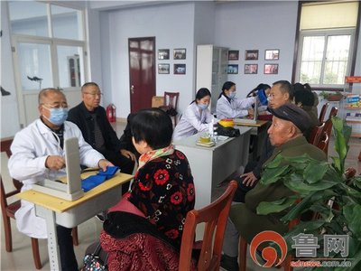 德州市經(jīng)開區(qū)長河社區(qū)開展家庭式醫(yī)生服務(wù)，建立居民健康檔案，提供健康咨詢